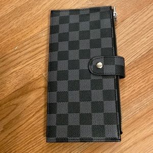 NWOT Daisy Rose Wallet Purse